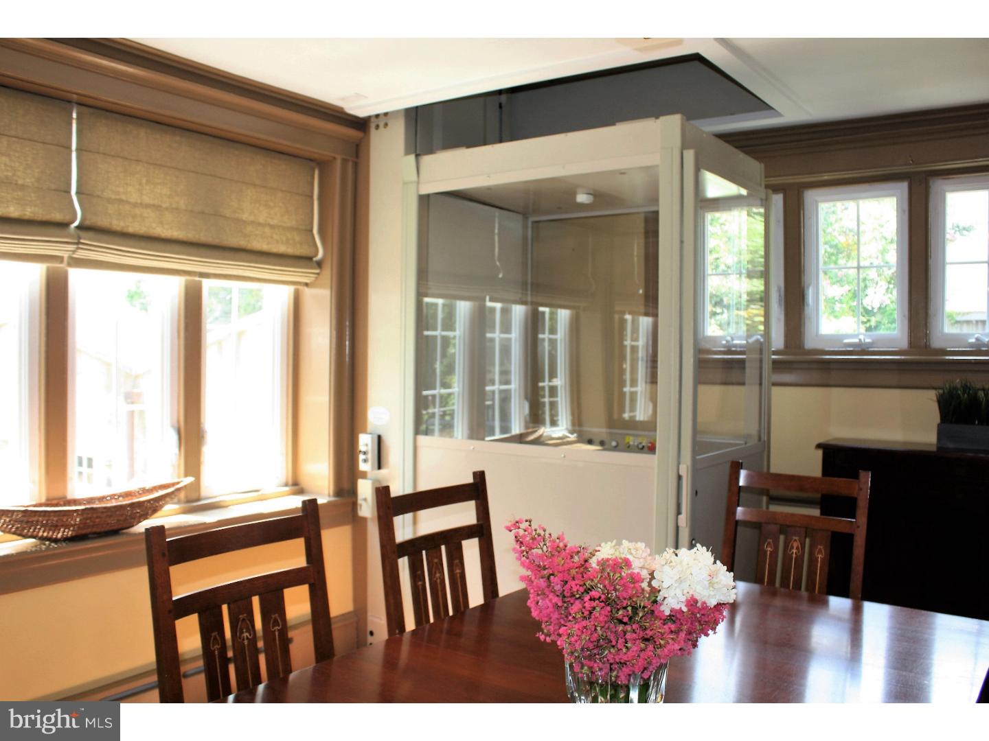29 Hilltop Road Philadelphia, PA 19118 - Photo 9 of 25 Dining Room