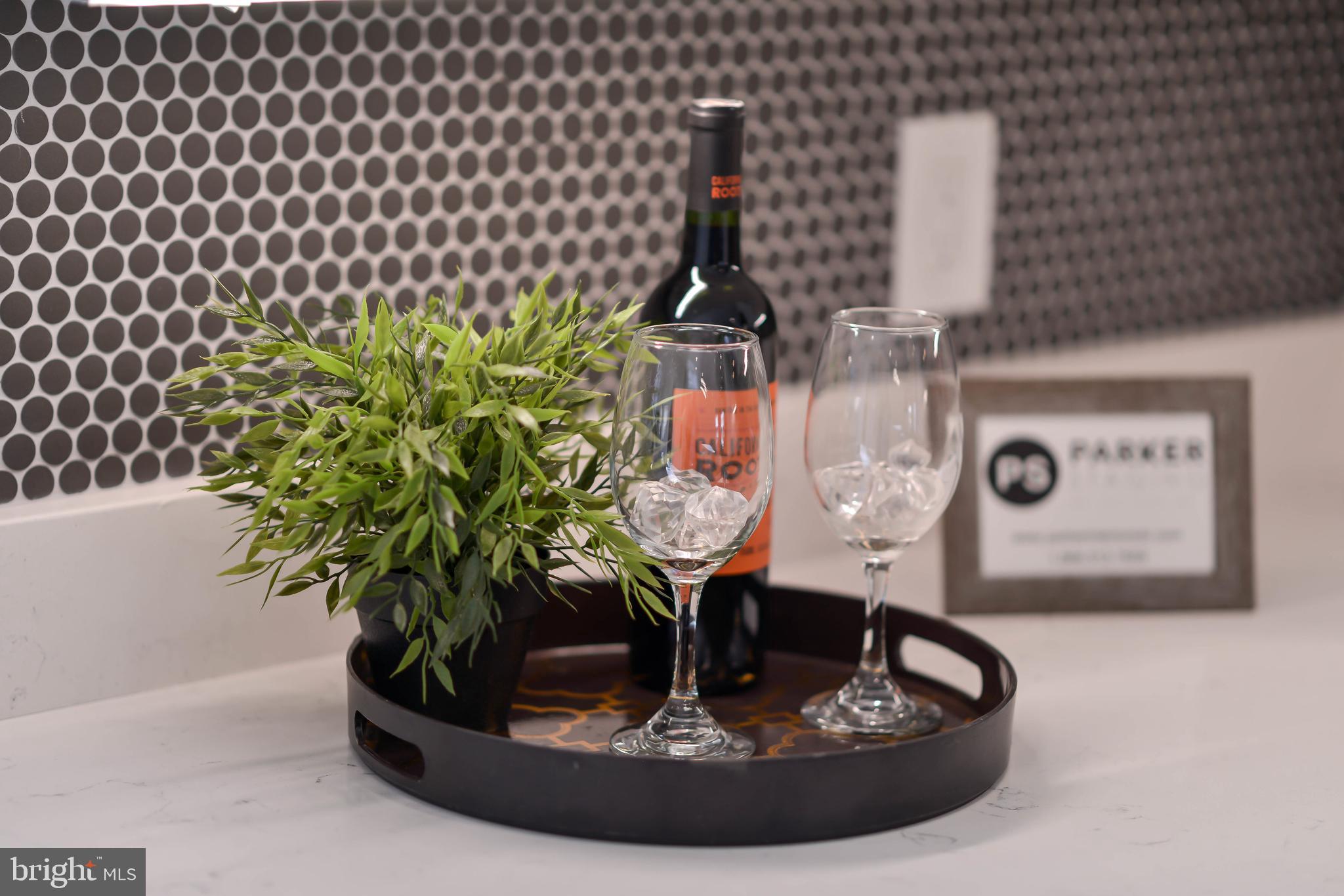 113 U Street Northeast, Unit A Washington, DC 20002 - Photo 12 of 32 Modern backsplash