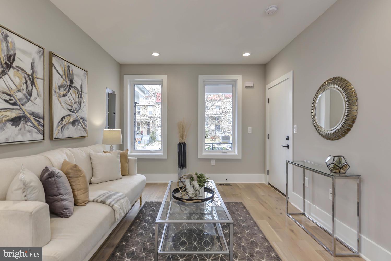 113 U Street Northeast, Unit A Washington, DC 20002 - Photo 6 of 32 Living room
