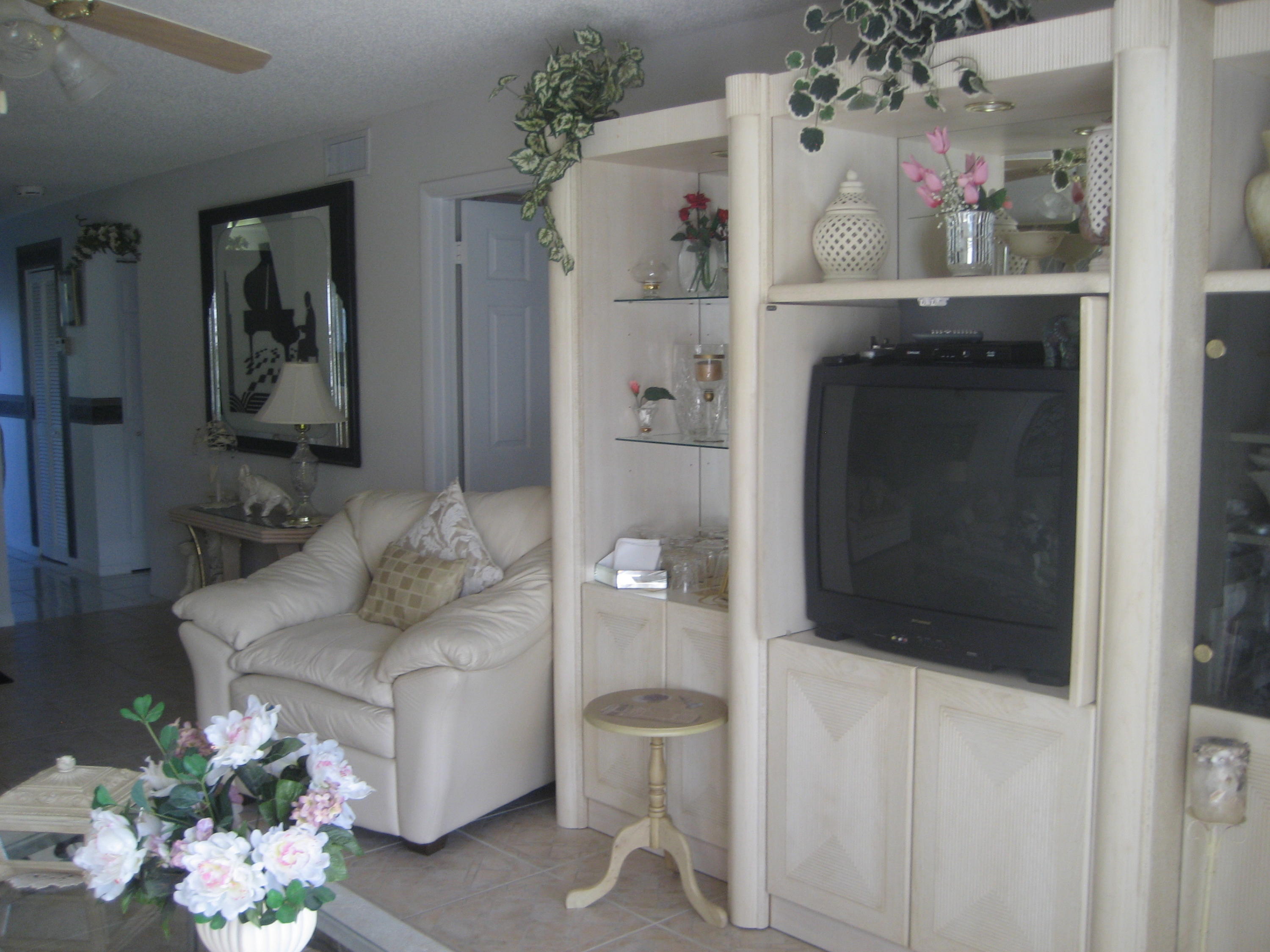 717 Highway 1, Unit 505 Jupiter, FL 33477 - Photo 12 of 28 Villa on the Green-Mather 015.jpg