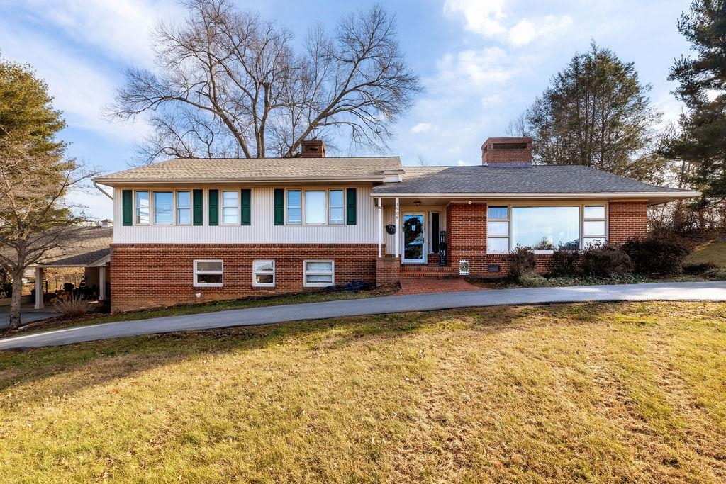 1508 Brunswick Road Waynesboro, VA 22980 - Photo 1 of 33 Gallery Image 1