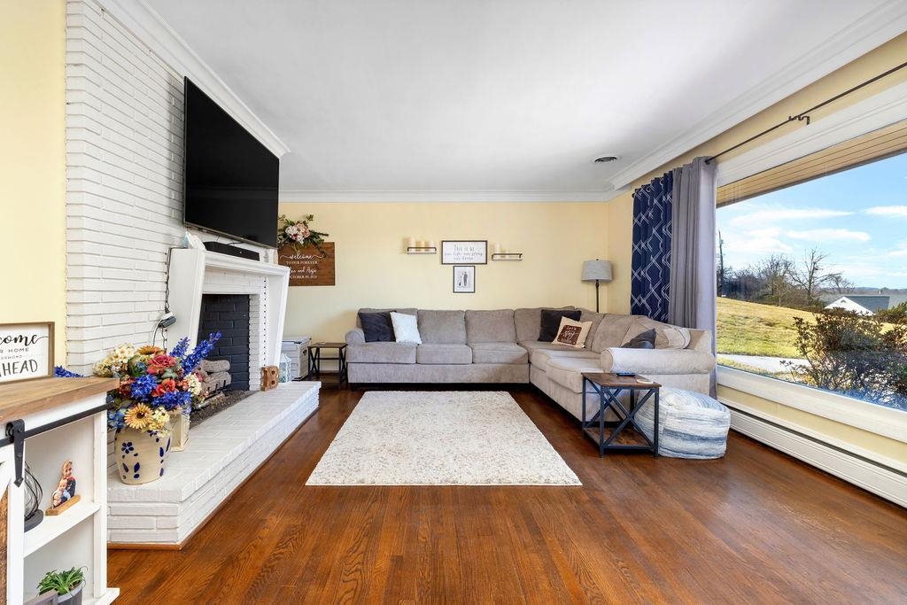 1508 Brunswick Road Waynesboro, VA 22980 - Photo 11 of 33 Gallery Image 11
