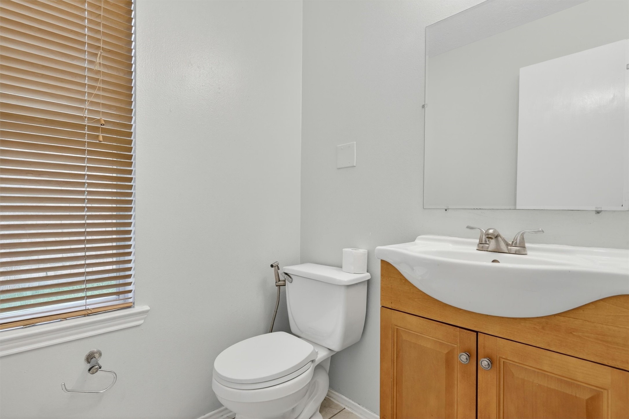 10054 Rio Bravo Road Houston, TX 77064 - Photo 20 of 41 Half Bath in the first floor
