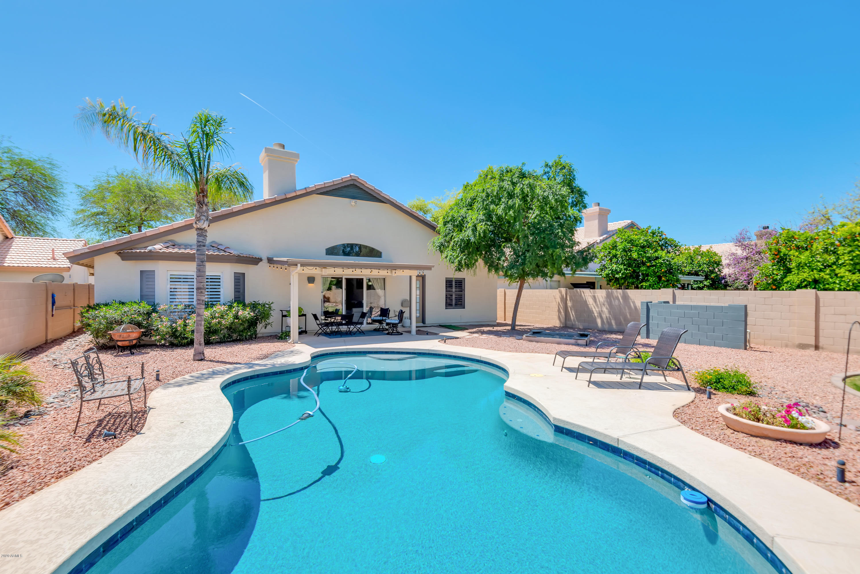 4450 East Danbury Road Phoenix, AZ 85032 - Photo 9 of 30 Large Pool