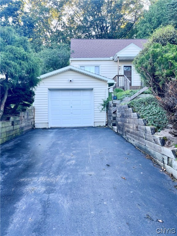 142 Hopper Road Syracuse, NY 13207 - Photo 4 of 39