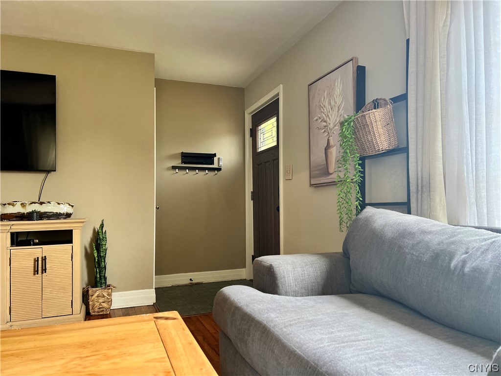 142 Hopper Road Syracuse, NY 13207 - Photo 6 of 39