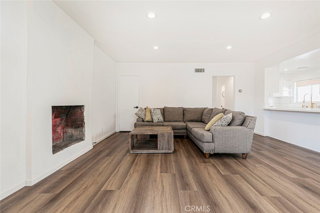 7719 Jayseel Street Tujunga, CA 91042 - Photo 10 of 31