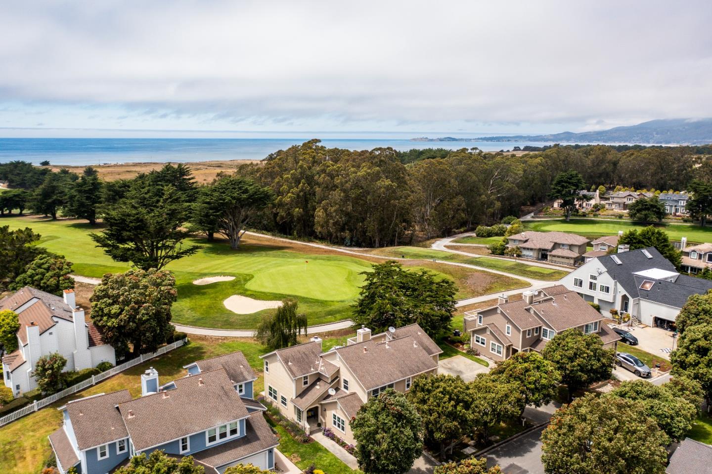 6 Muirfield Road Half Moon Bay, CA 94019 - Photo 20 of 25 a view of a city