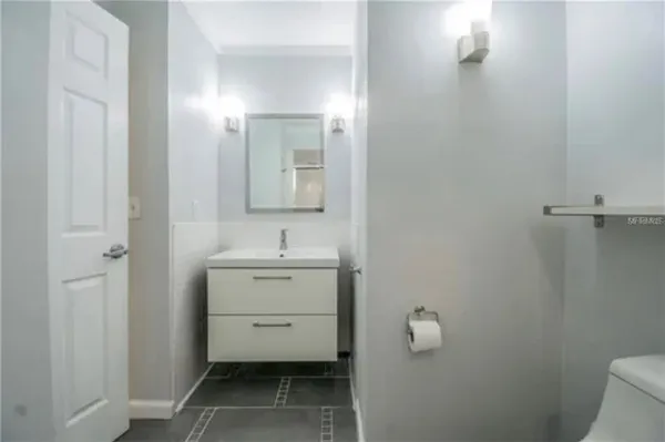 $2,100 | 16101 Rambling Vine Drive East, Tampa, FL 33624