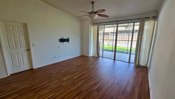 $2,100 | 16101 Rambling Vine Drive East, Tampa, FL 33624