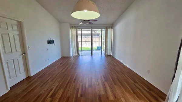 $2,100 | 16101 Rambling Vine Drive East, Tampa, FL 33624