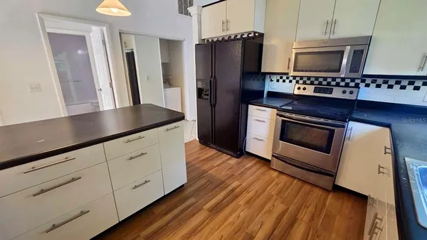 $2,100 | 16101 Rambling Vine Drive East, Tampa, FL 33624