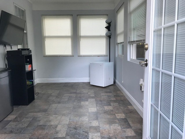 117 Mayfair Road Warwick, RI 02888 - Photo 24 of 27 Gallery Image 24