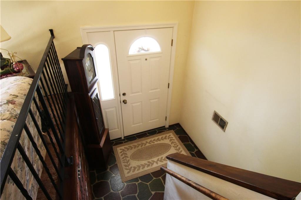 349 Oak Road Plum, PA 15239 - Photo 2 of 21