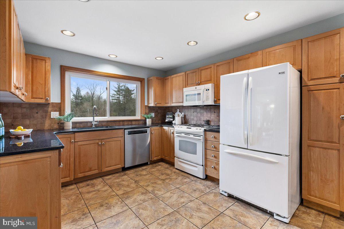 119 Poe Road Princeton, NJ 08540 - Photo 11 of 33