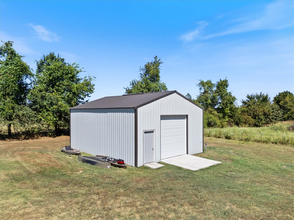 14282 East 530 Road Colcord, OK 74338 - Photo 35 of 42 New Detached Garage/Shop view 1