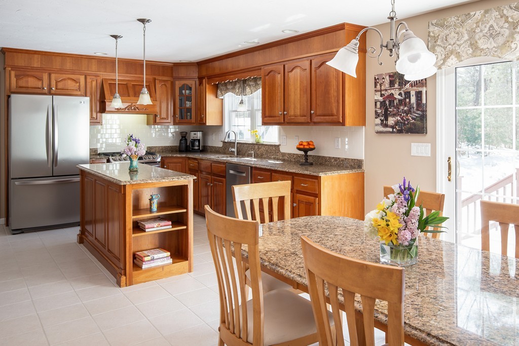 26 Field Road Medway, MA 02053 - Photo 10 of 30 Gallery Image 10