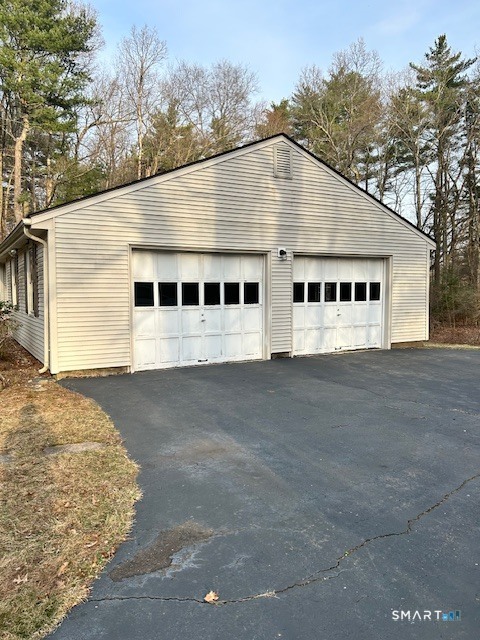 9 Bridlepath Road Simsbury, CT 06092 - Photo 18 of 38