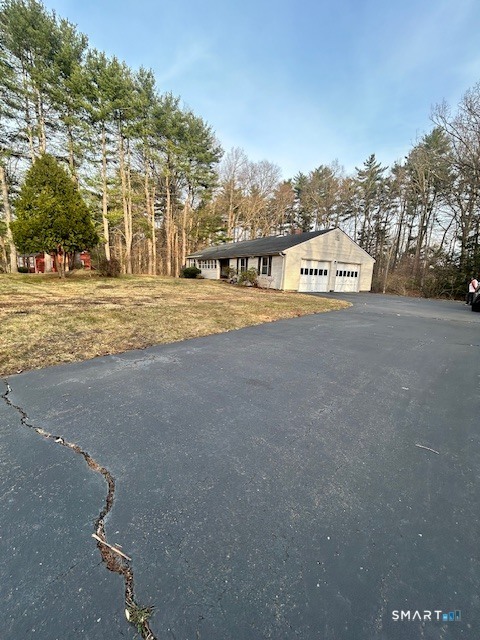 9 Bridlepath Road Simsbury, CT 06092 - Photo 31 of 38