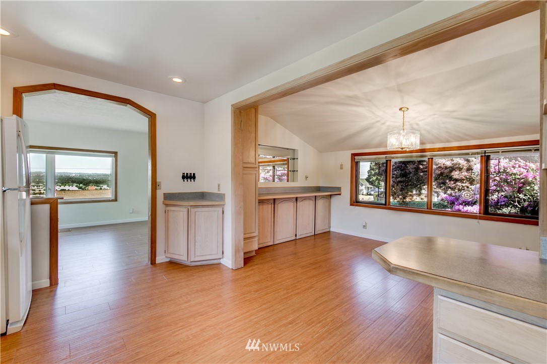 812 Renton Avenue South Renton, WA 98057 - Photo 6 of 23