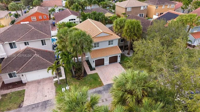 $5,500 | 4978 Southwest 35th Terrace, Hollywood, FL 33312