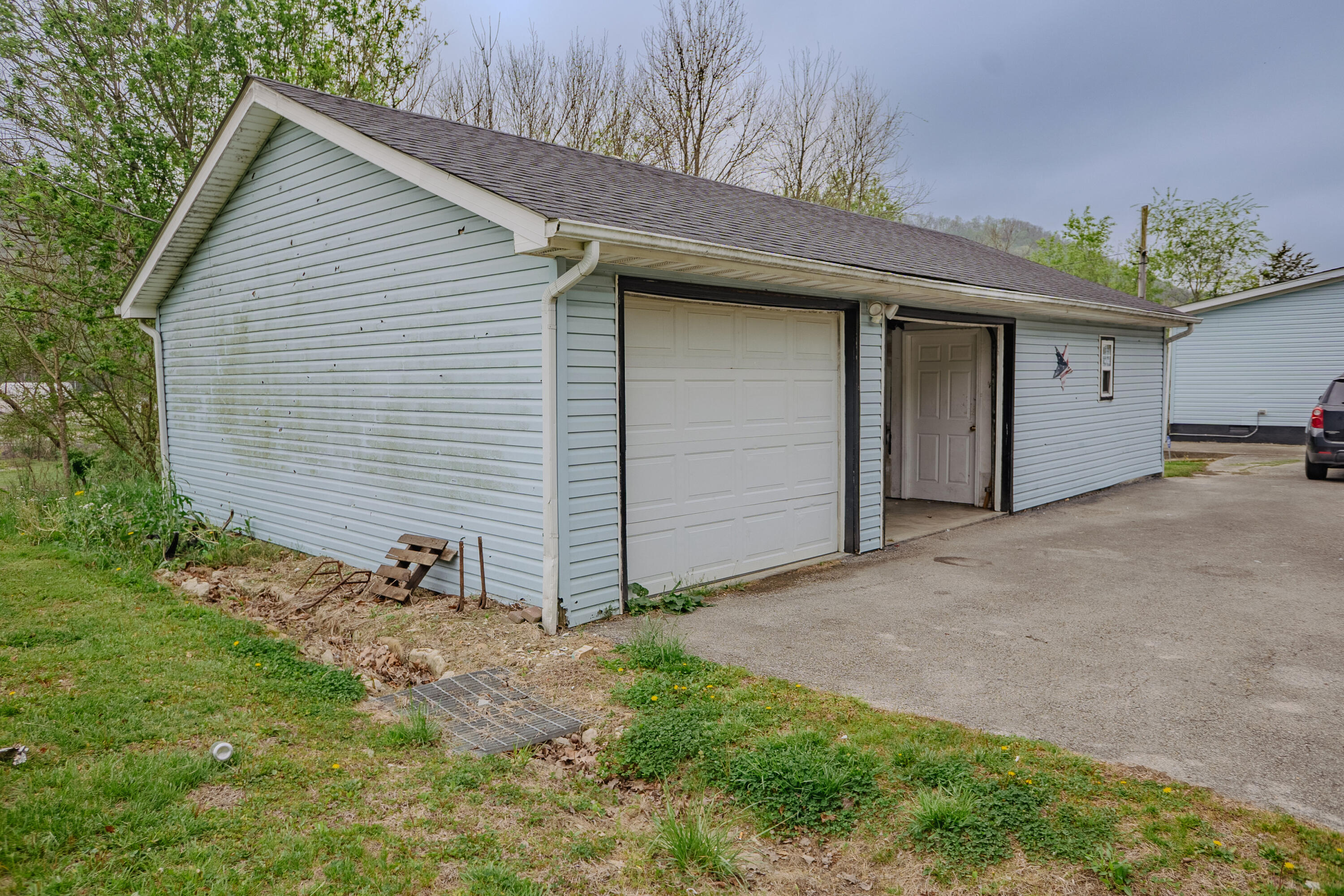 730 Ticky Fork Road Ravenna, KY 40472 - Photo 8 of 41 730TickyForkRd-5