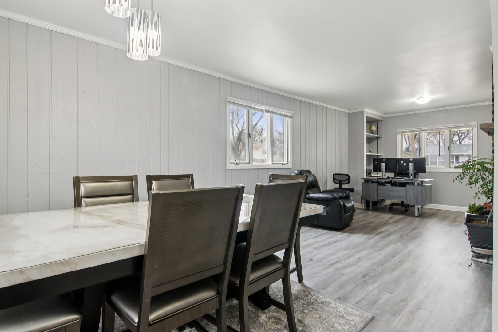 1625 Dennison Road Hoffman Estates, IL 60169 - Photo 7 of 37