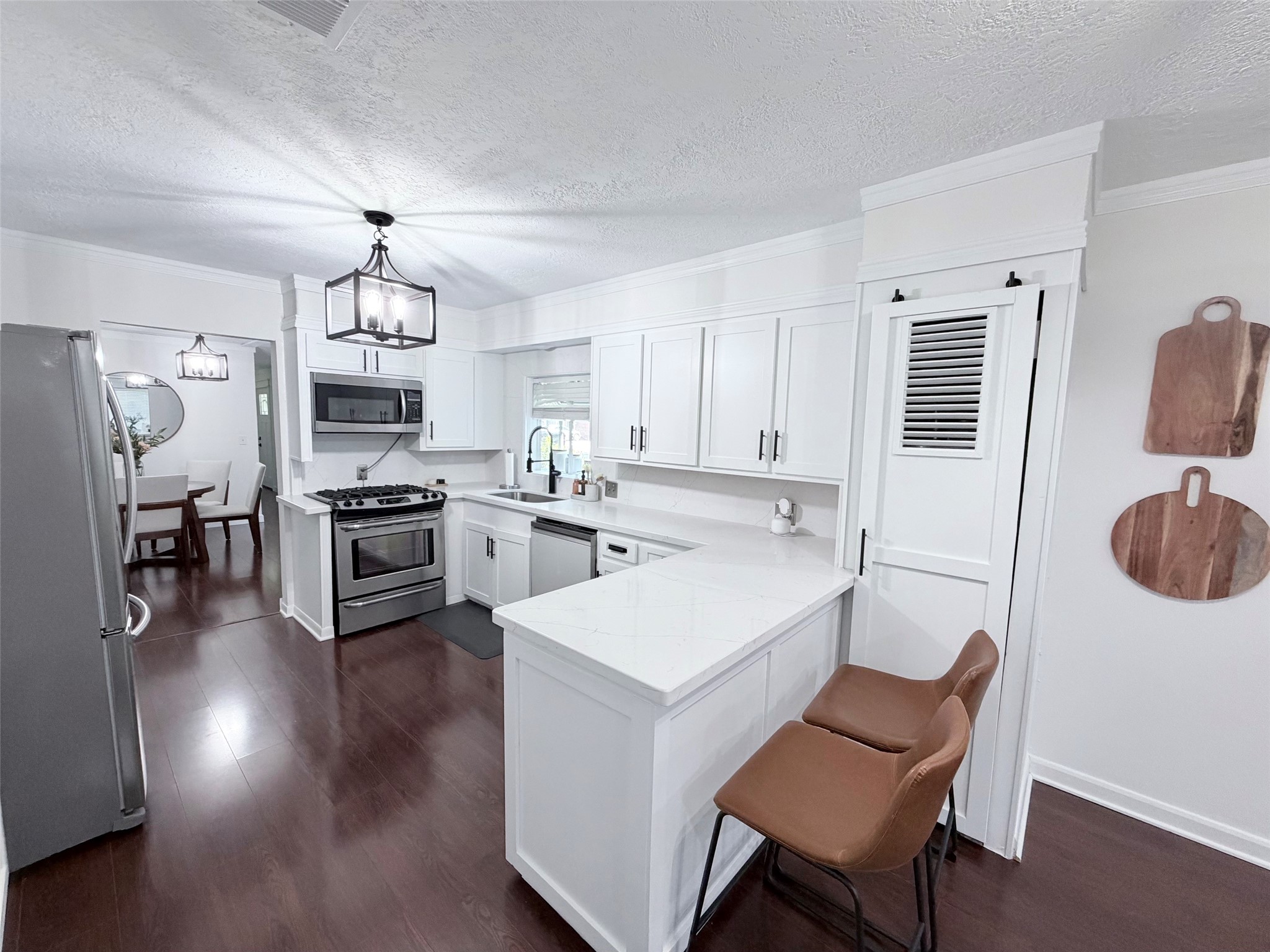 5948 Monroe Street Groves, TX 77619 - Photo 7 of 18