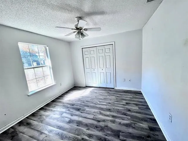 $1,999 | 6311 Thomasville Road, Tallahassee, FL 32309