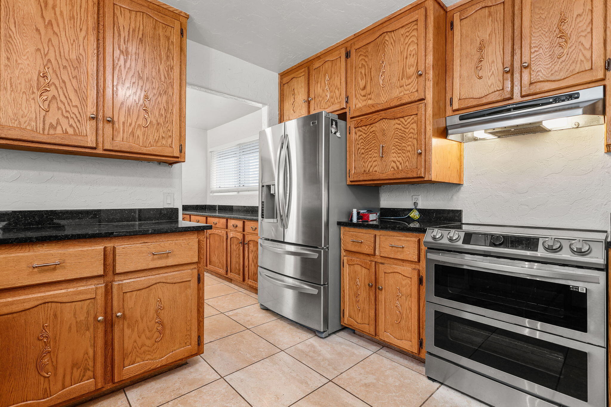 21445 Wilcox Road Red Bluff, CA 96080 - Photo 17 of 41 Kitchen