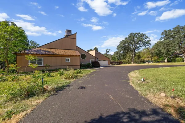 $620,000 | 21445 Wilcox Road, Red Bluff, CA 96080