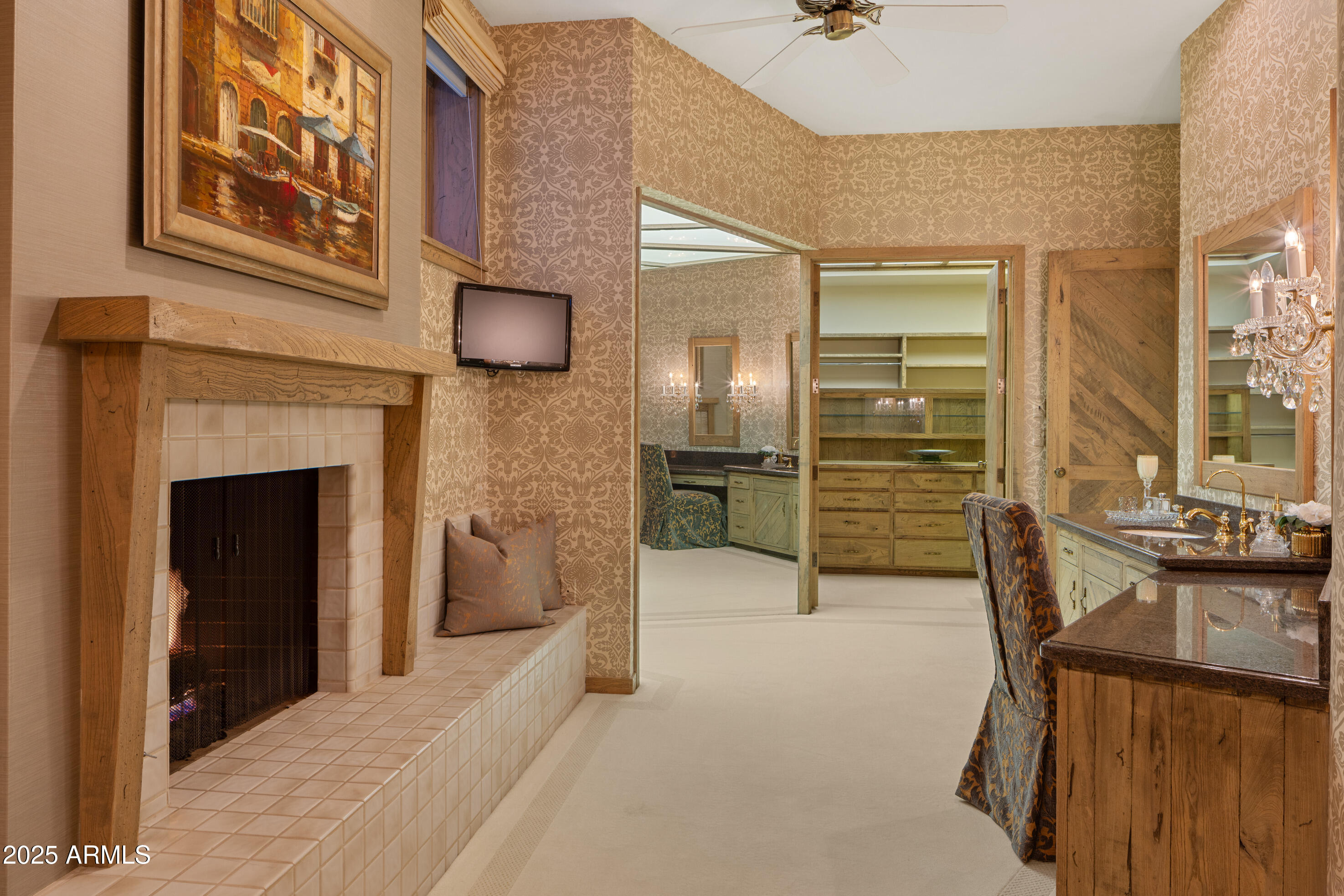 5407 East Roadrunner Road Paradise Valley, AZ 85253 - Photo 17 of 45 Primary Bathroom