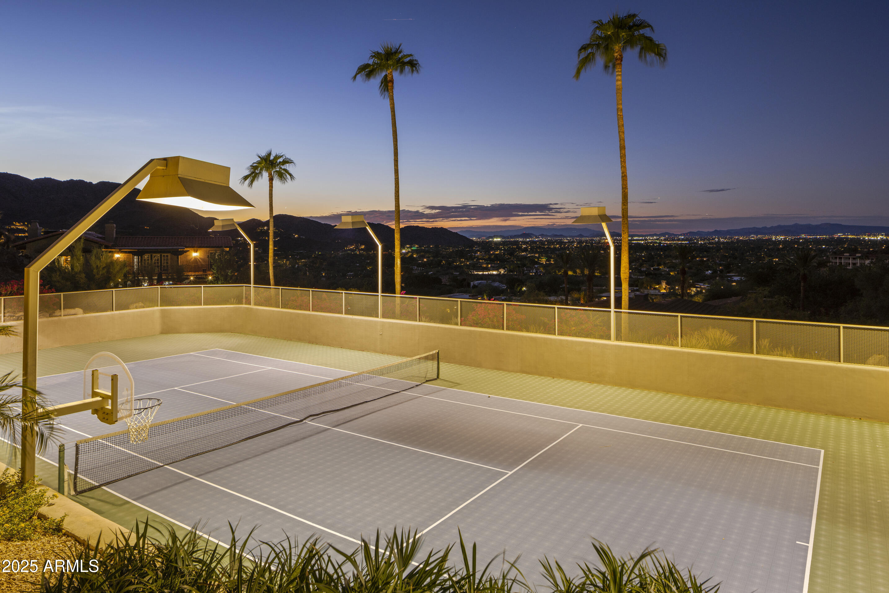 5407 East Roadrunner Road Paradise Valley, AZ 85253 - Photo 32 of 45 Tennis Court