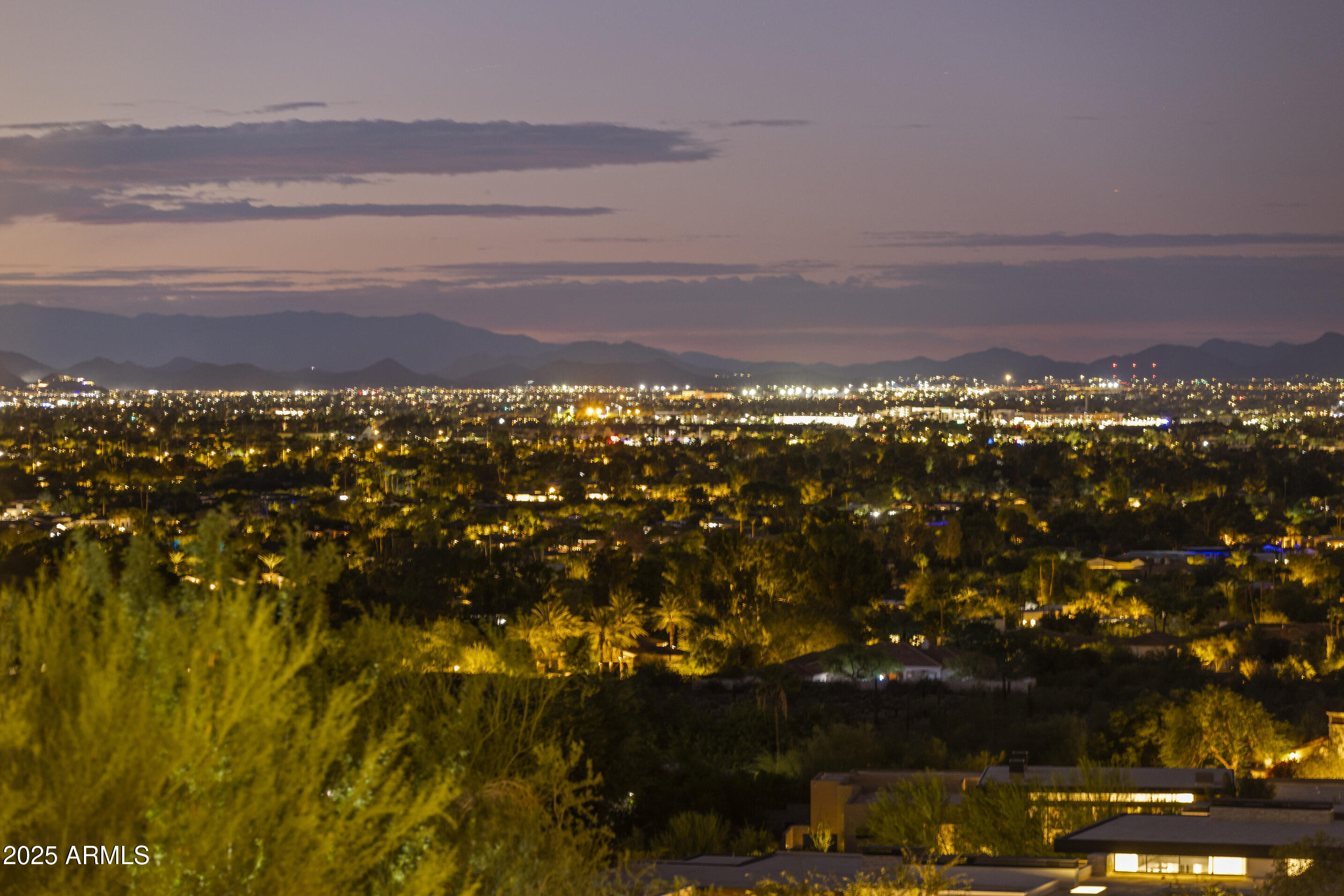5407 East Roadrunner Road Paradise Valley, AZ 85253 - Photo 7 of 45 City Views at Night