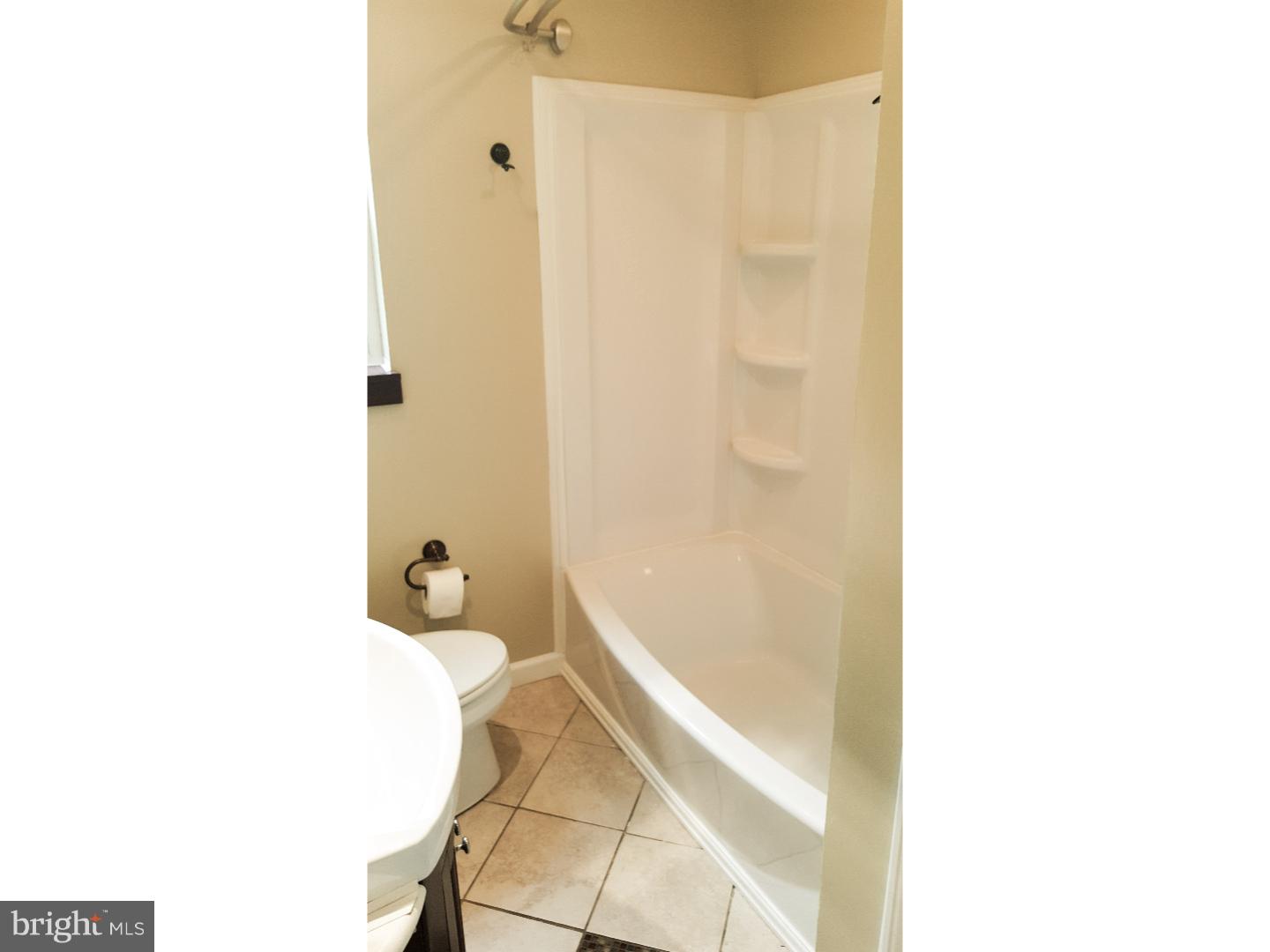 8726 Verree Road Philadelphia, PA 19115 - Photo 12 of 20