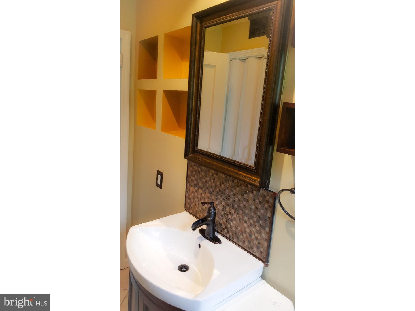 8726 Verree Road Philadelphia, PA 19115 - Photo 13 of 20
