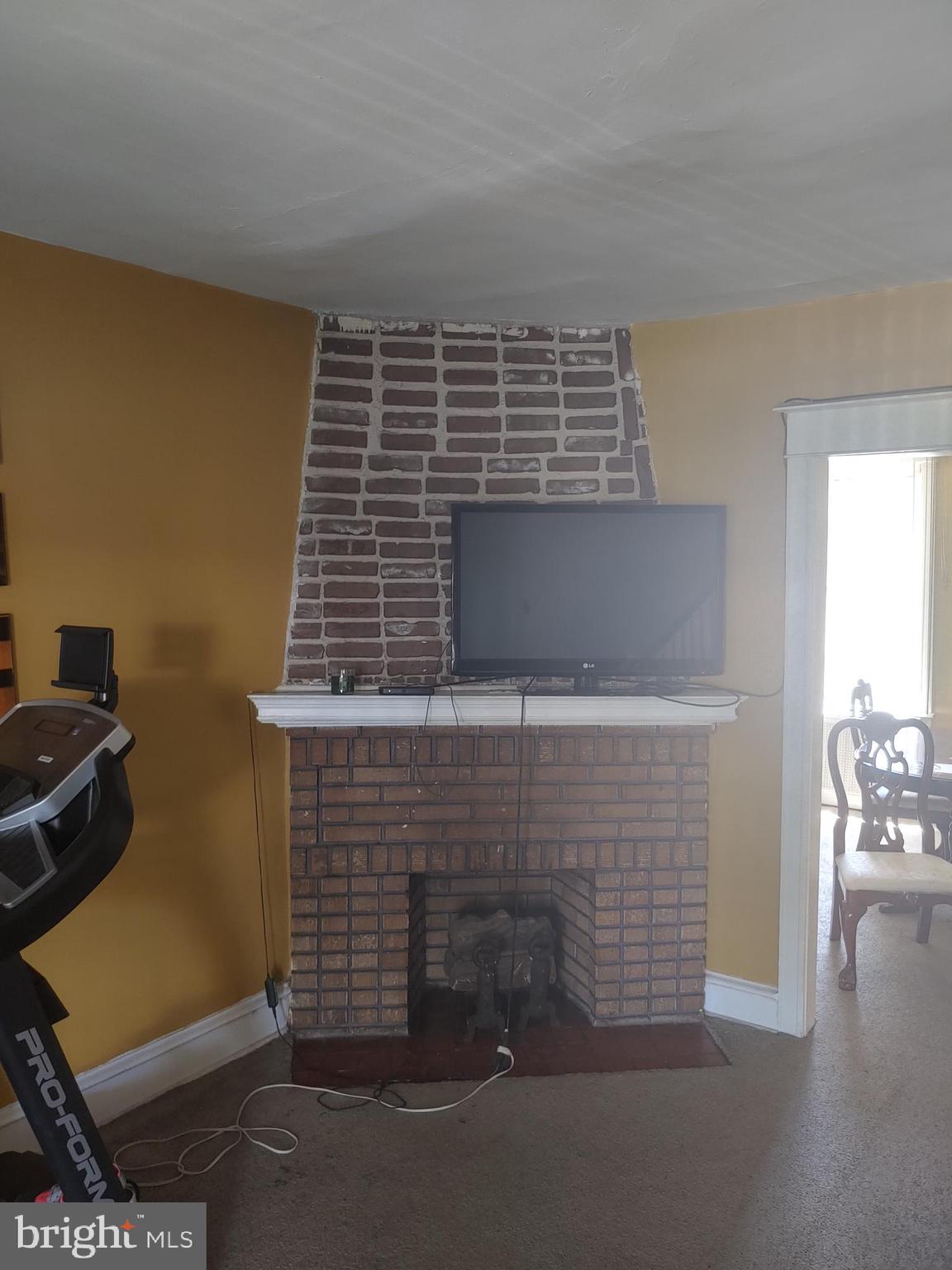 5828 Brush Road Philadelphia, PA 19138 - Photo 3 of 15 Gallery Image 3