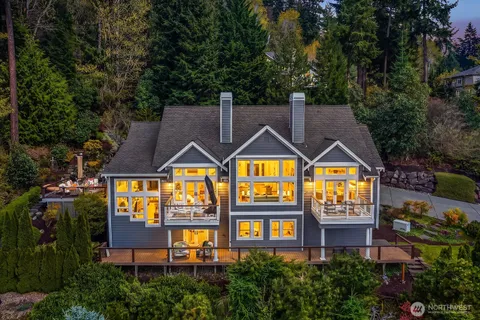 $2,998,000 | 1650 204th Avenue Northeast, Sammamish, WA 98074