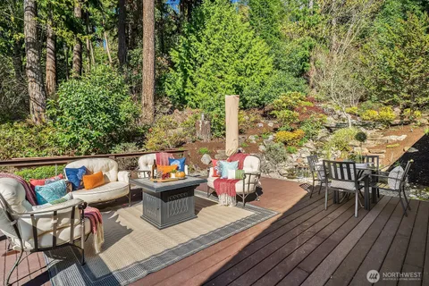 $2,998,000 | 1650 204th Avenue Northeast, Sammamish, WA 98074