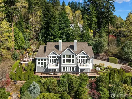 $2,998,000 | 1650 204th Avenue Northeast, Sammamish, WA 98074