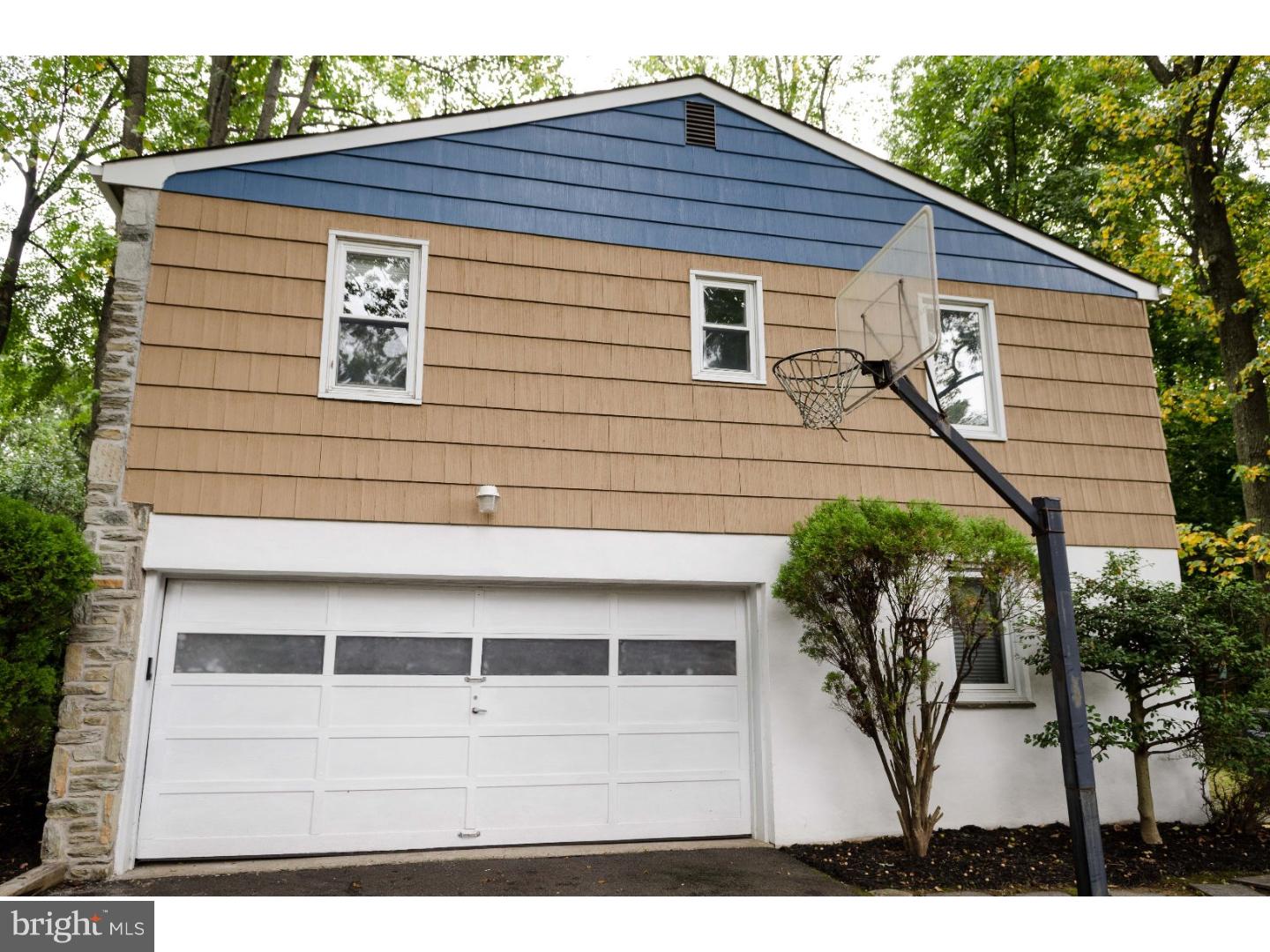 3295 Pine Road Huntingdon Valley, PA 19006 - Photo 4 of 25 Gallery Image 4