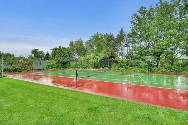 $947,000 | 938 Meadow Circle, Bethlehem, PA 18017