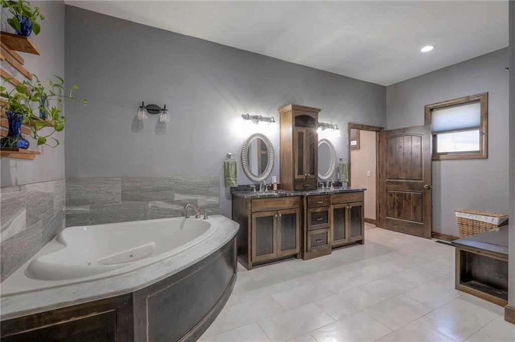 300 East White Road Oak Grove, MO 64075 - Photo 23 of 72