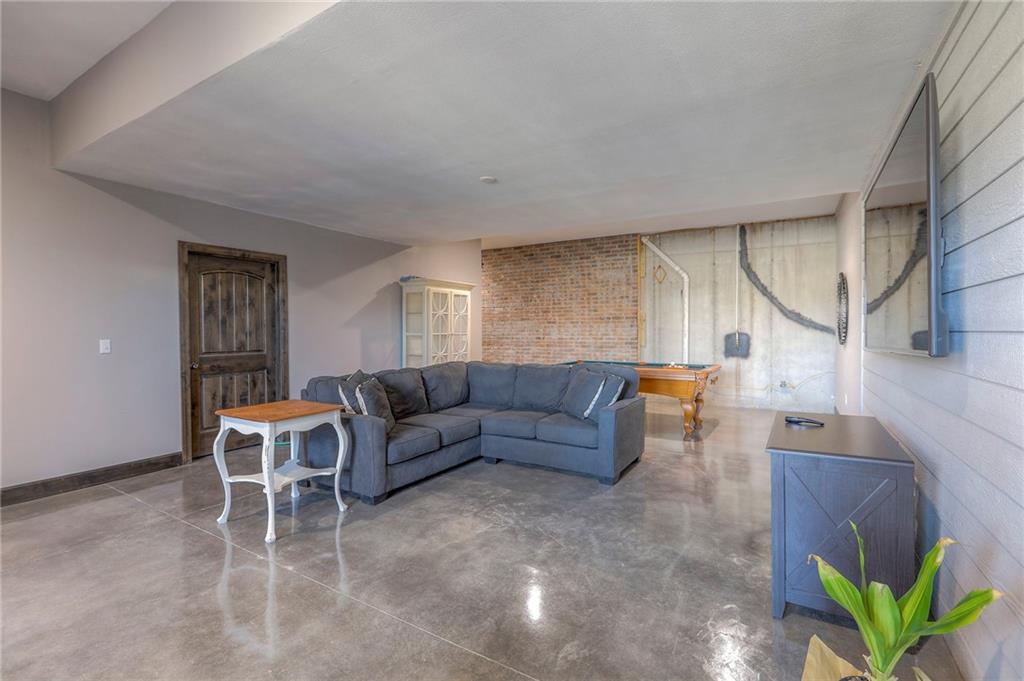 300 East White Road Oak Grove, MO 64075 - Photo 41 of 72