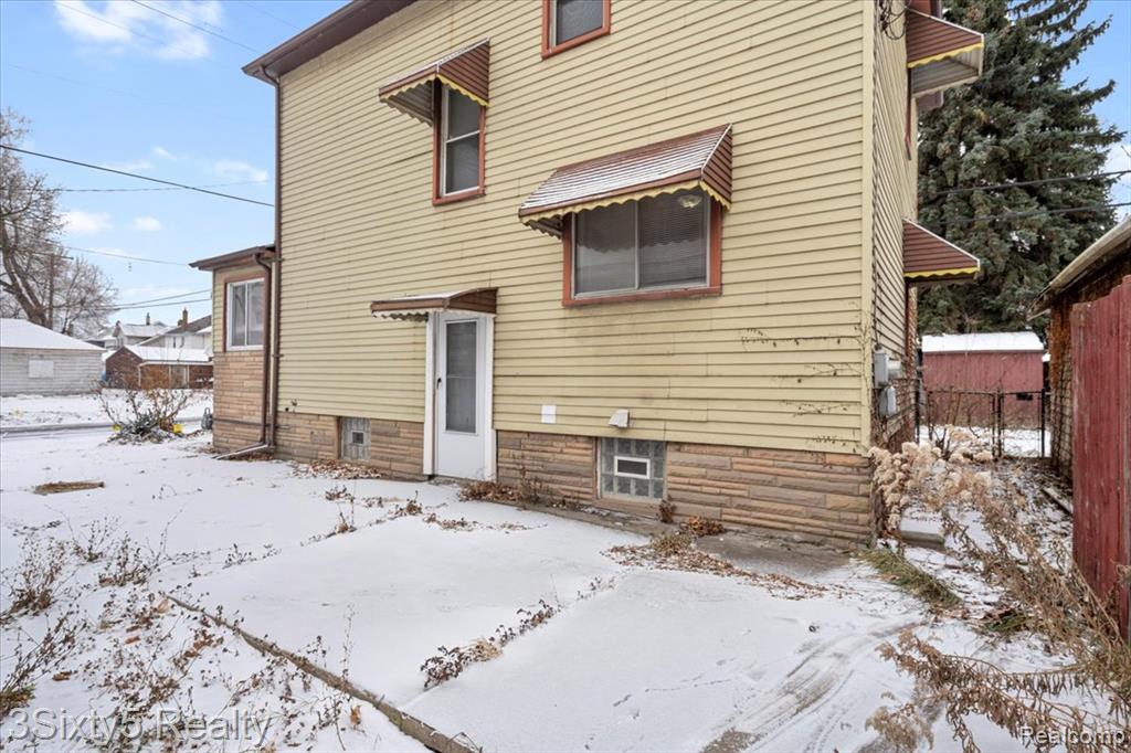 292 Genessee Street River Rouge, MI 48218 - Photo 4 of 23