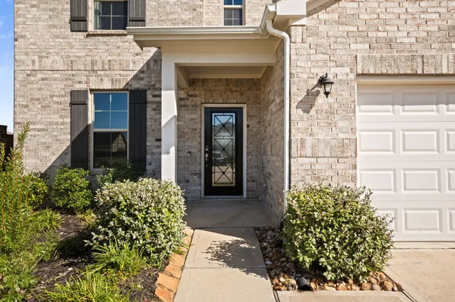 $374,995 | 5742 Aurora Grns Lane, Katy, TX 77493