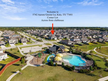 $369,000 | 5742 Aurora Grns Lane, Katy, TX 77493