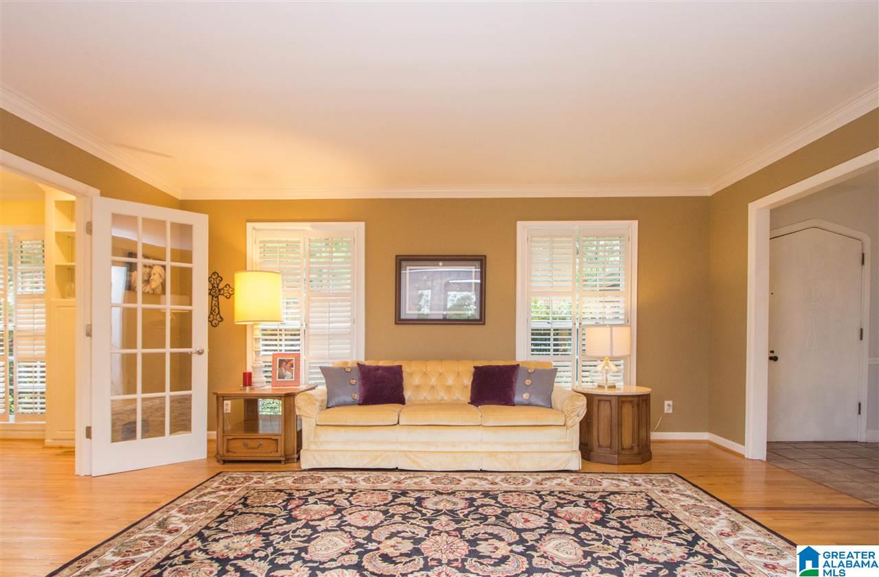3609 Westbury Road Mountain Brook, AL 35223 - Photo 5 of 32
