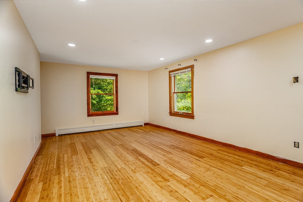 100 Stone Bridge Road Templeton, MA 01468 - Photo 5 of 29