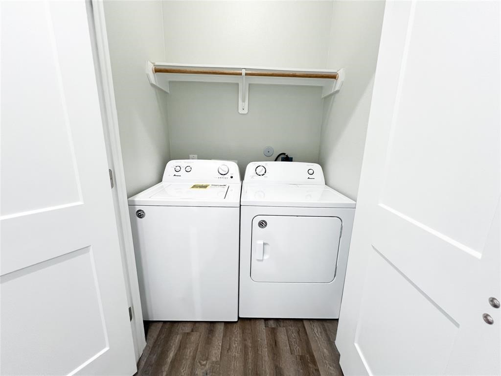 144 West 5th Street, Unit B Kemah, TX 77565 - Photo 21 of 22 a utility room with dryer and washer